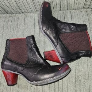Maciejka Leather Booties.